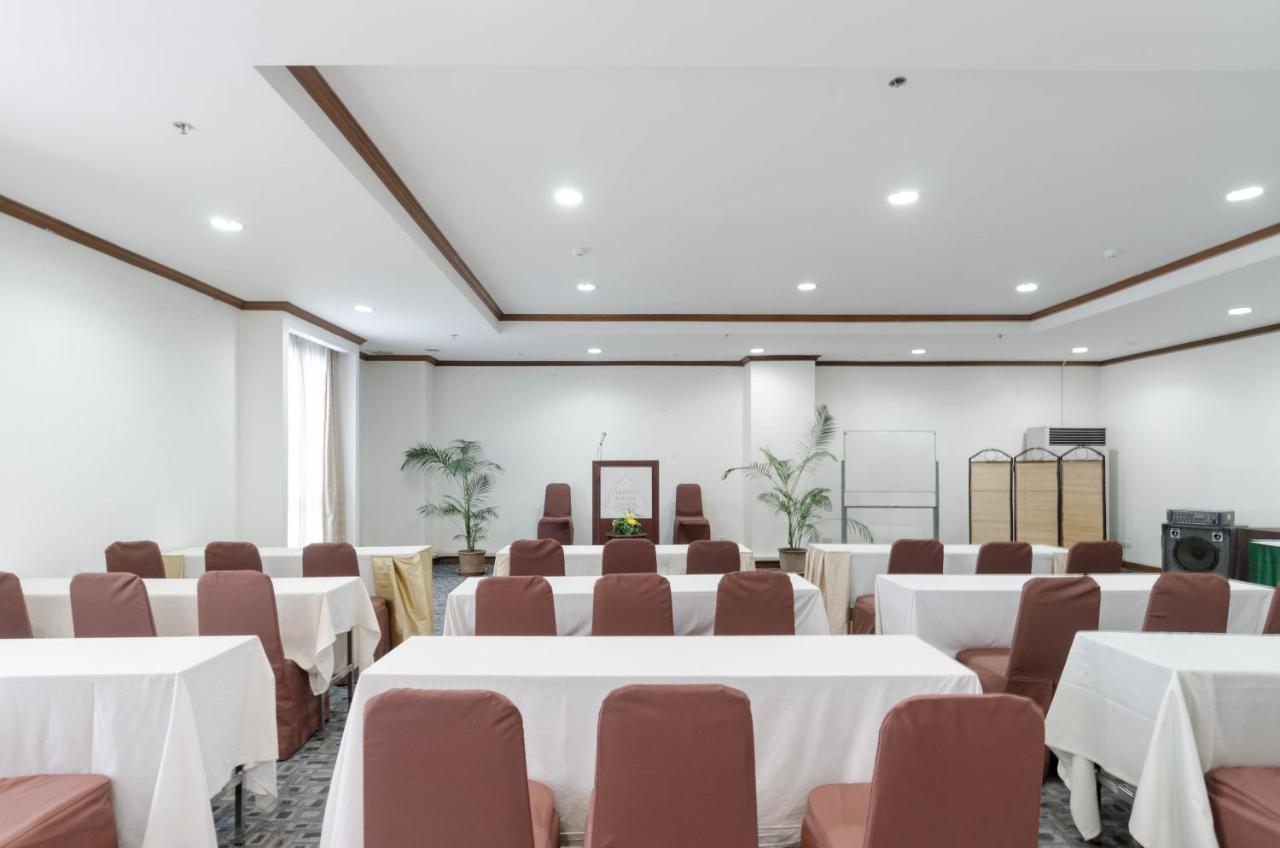 Ch Hotel Csiangmaj Kültér fotó